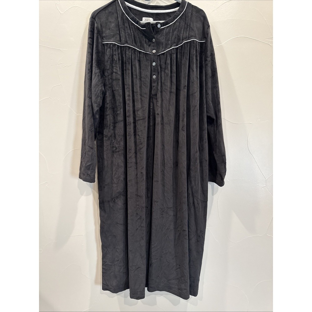 Aria Collection Velour Long Sleeve Black Nightgown Women's Size 2X Pockets